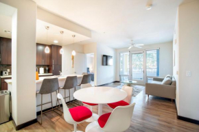 Elegant 2BR Modern Luxury Condo in the Heart of West Hollywood